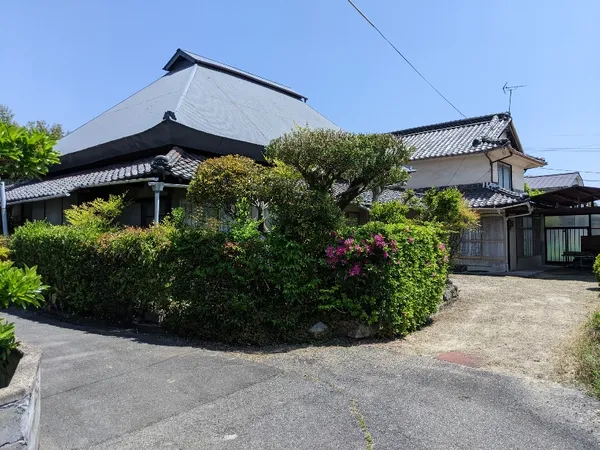 広島県福山市本郷町　売土地建物の画像1