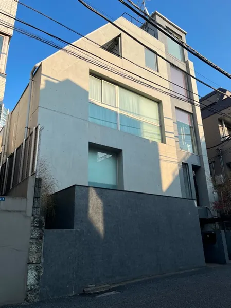 【パレロワイヤル西麻布】東京都港区西麻布3丁目 店舗事務所の画像2