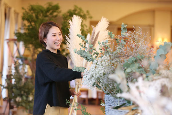 花市場のフラワーコーディネーター